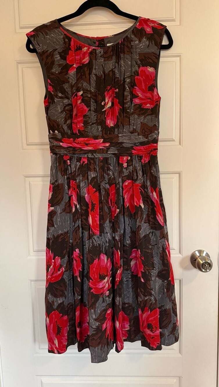 Boden Floral Fit Flare Dress US 4L UK 8L Red Pink Brown Pintuck Sleeveless Lined - Picture 3 of 9